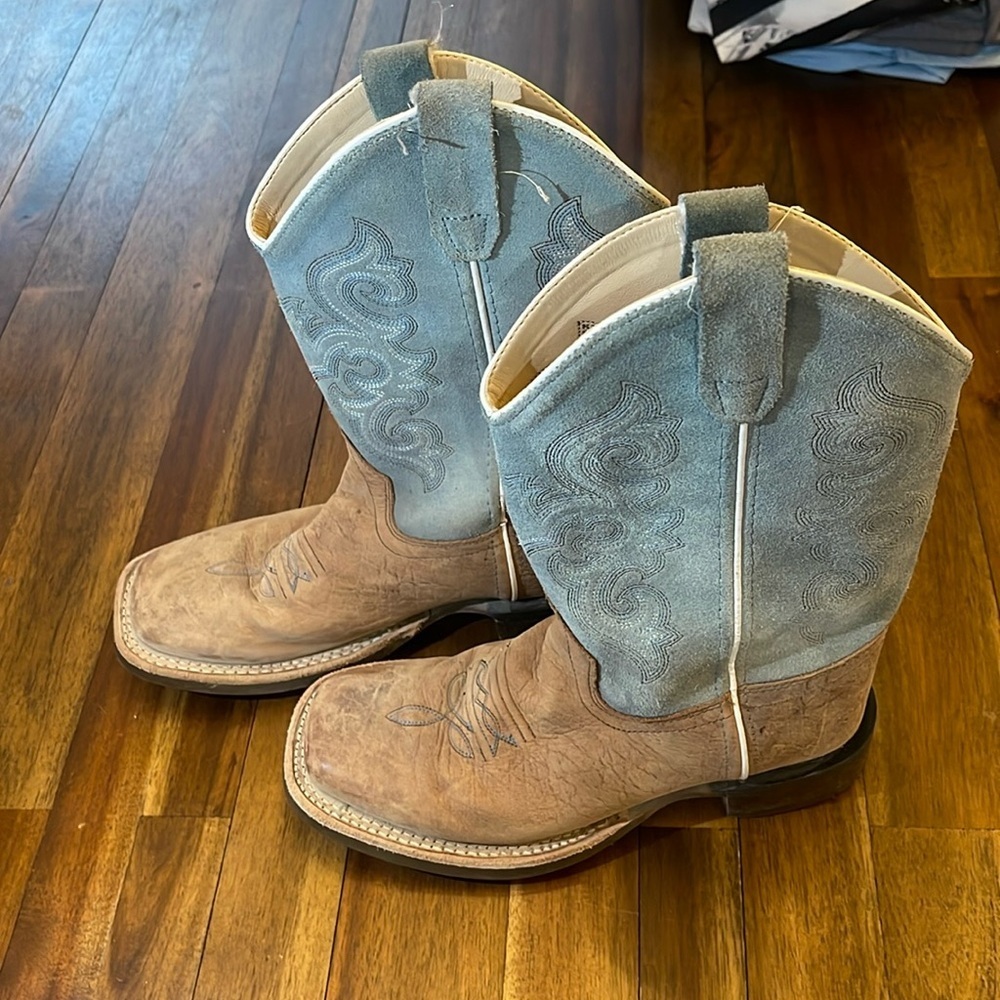 Cody James cowboy boots